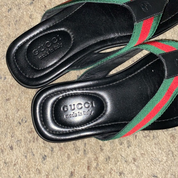 Authentic Gucci Men’s flip flop sandals. - Picture 9 of 15